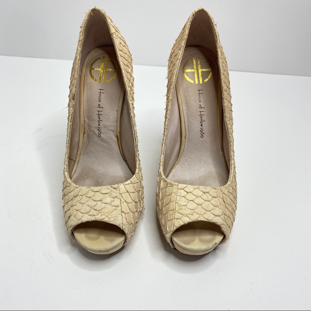 House Of Harlow 1960 Pearl Sand Peep Toes Pump EU 36.5